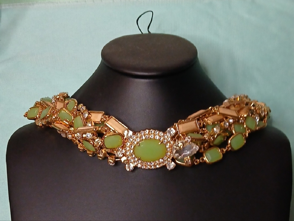 Kate Spade Elegant Gold and Green Statement Necklace